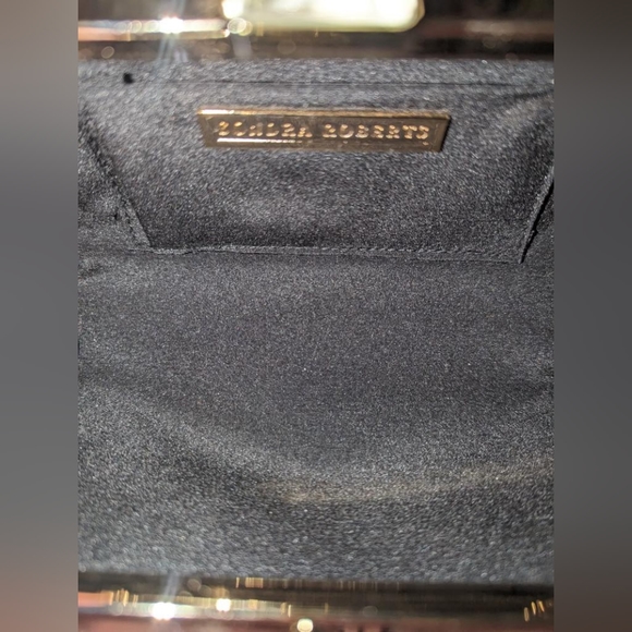 Sondra Roberts Clutch. - Picture 5 of 5